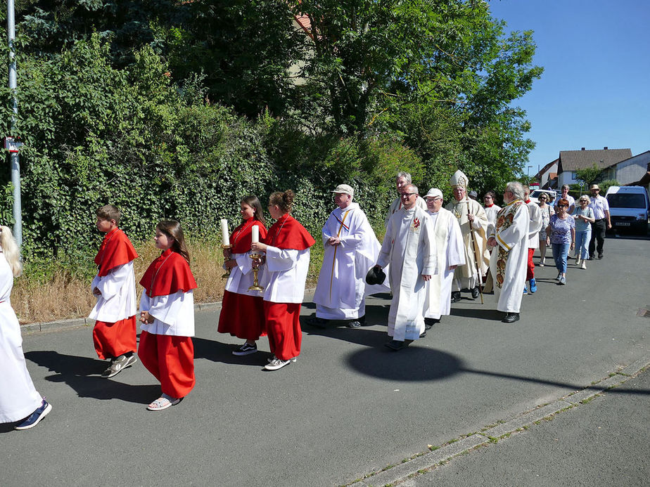 Festgottesdienst zum 1.000 Todestag des Heiligen Heimerads auf dem Hasunger Berg (Foto: Karl-Franz Thiede)